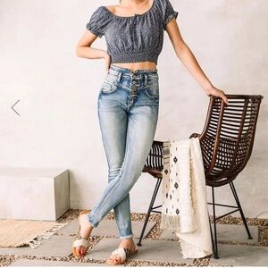 KanCan Signature Kurvy Ultra High Rise Ankle Jean Blue Hadley Wash Button Fly 30